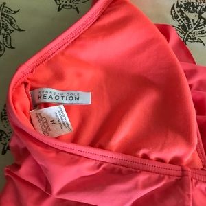 Kenneth Cole Reaction Swim - Gorgeous V-Neck Coral Suit sz M Kenneth Cole Reaction Swim - Gorgeous V-Neck Coral Suit sz M